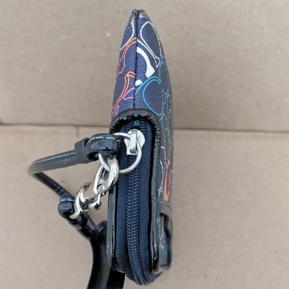 Coach Women's Blue Wristlet Wallet Corner Zip With Signature . - Picture 4 of 12